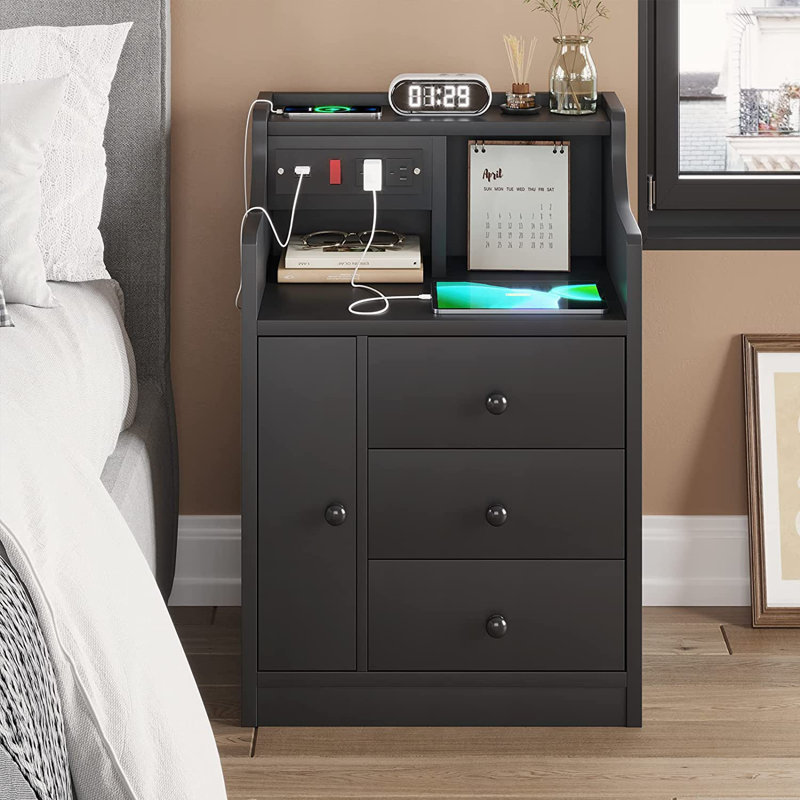 17.7'' W Nightstand, Black