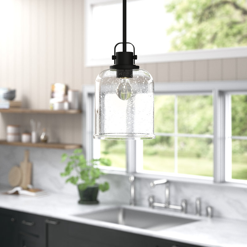 Luminaire suspendu 1 lumière Tyringham, H 93,5 po x l 8 po x P 8 po, Noir mat