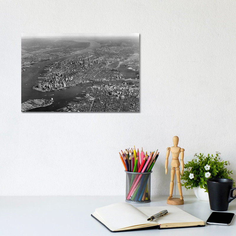 1950s Aerial View of Manhattan Island on Left Is Hudson River 1 Piece Wrapped Canvas Wall Art, 20.32 cm H x 30.48 cm W