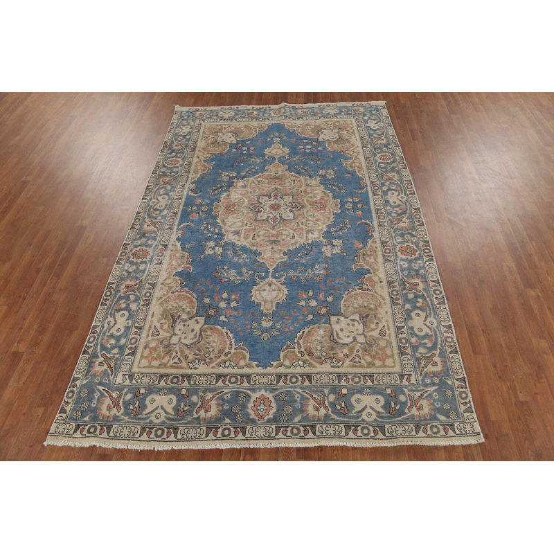 Tapis bleu surdimensionné 7 x 10 po