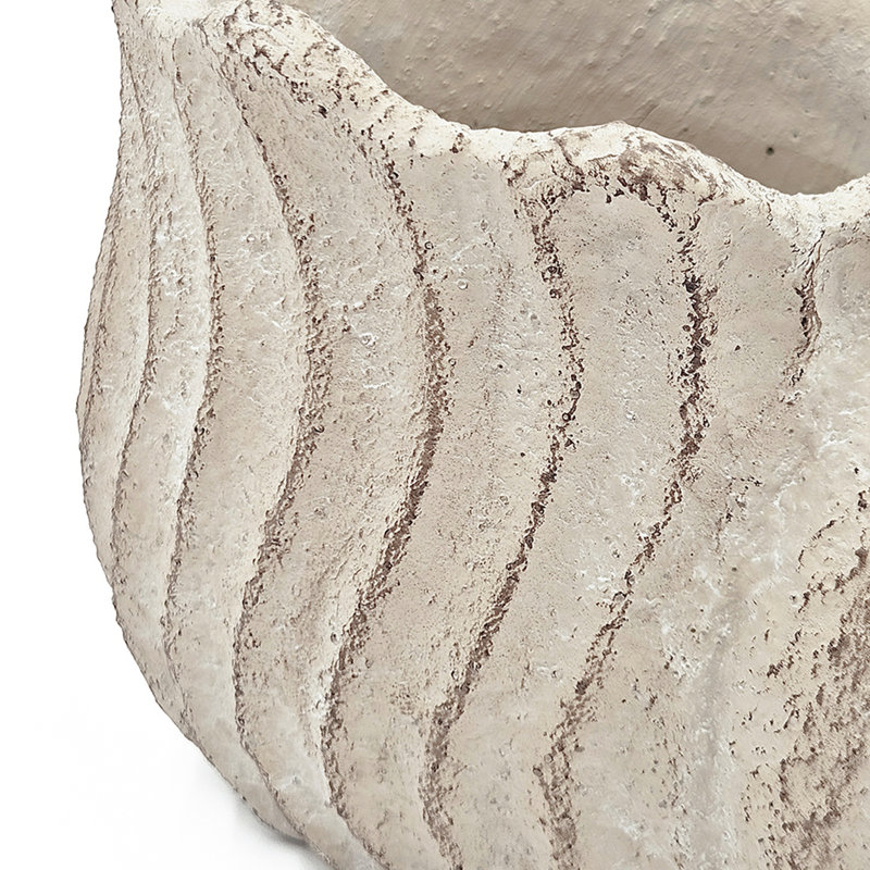 Boîte à fleurs sable et ciment Nautilus avec finition texturée beige, H 5,7 po x l 9,1 po x P 5,5 po