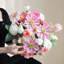 Ornements de fleurs simulées
