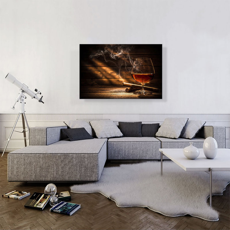 «Glass of Bourbon Whiskey and Smoking Cigar», reproduction de photo sur toile tendue, H 26 po x l 40 po x P 0,75 po