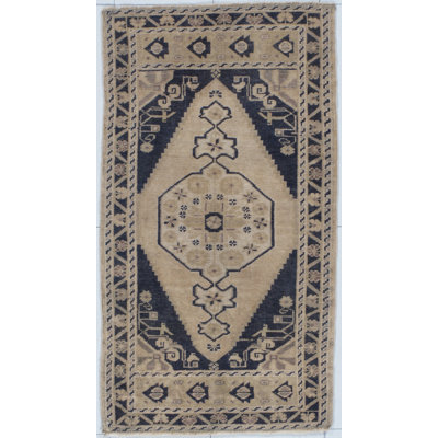 Tapis bleu foncé en laine noué à la main de conception unique 1 pi 11 po x 3 pi 5 po années 1950