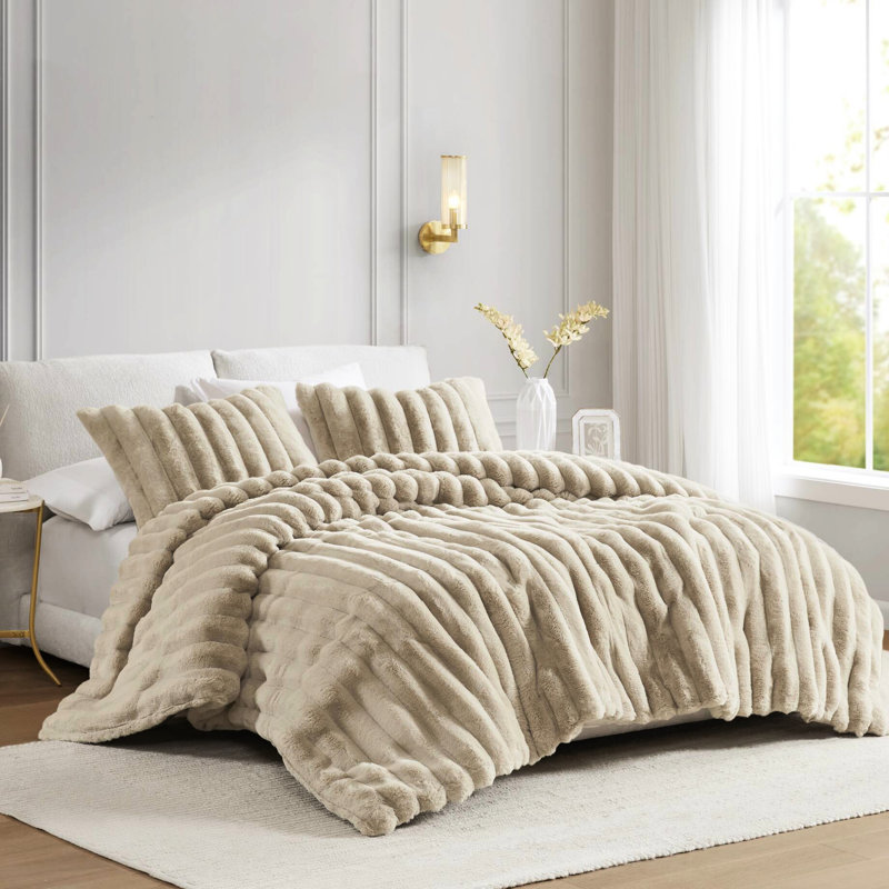 Édredon très grand côtelé en fausse fourrure très grand avec 2 taies décoratives taupe assorties de couleur très moelleuse - motif texturé, bourre