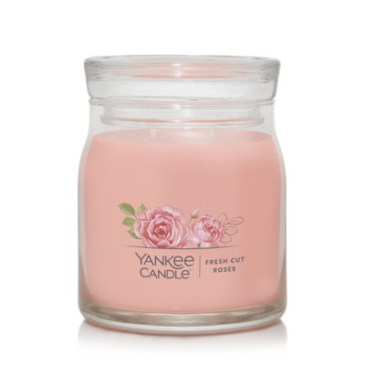 Signature Fresh Cut Roses Scented Candle