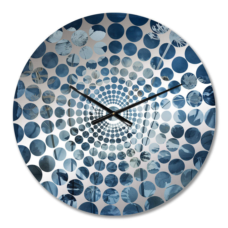 Horloge murale Luchiana, Médium