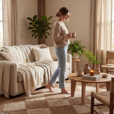  Marissa High/Low Diamond Tassel Area Rug