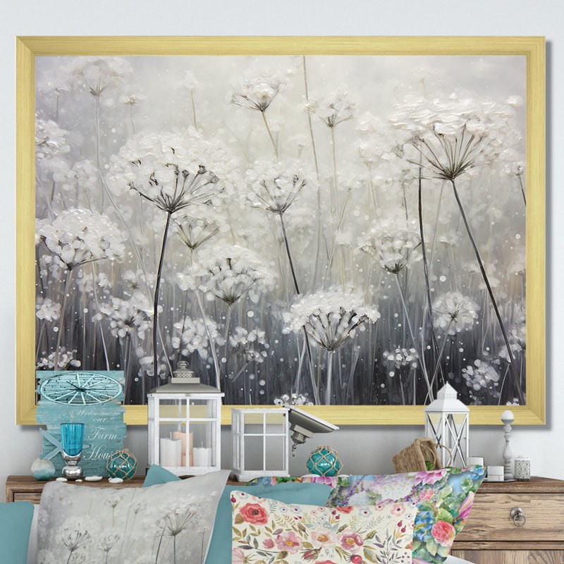 Champ floral opalescent brumeux I, Cadre doré simple, H 30 po x l 40 po x P 1,5 po