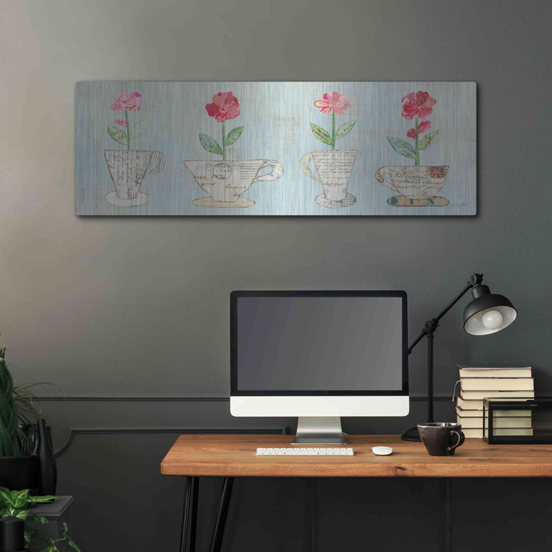 «Teacup Floral V» par Courtney Prahl, H 16 po x l 48 po