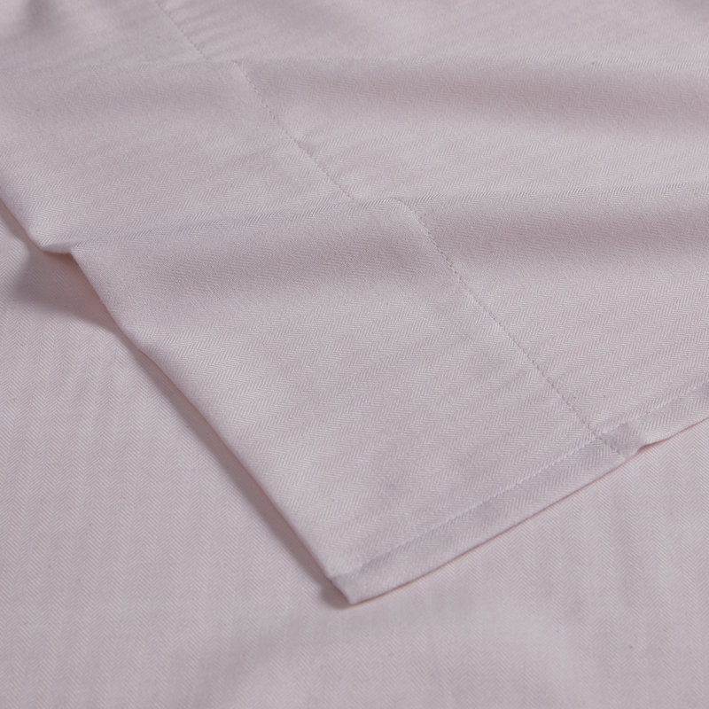 Kathy Ireland Herringbone Twill 4 Piece Cotton Rich Sheet Set (King or Queen), Queen, Pink