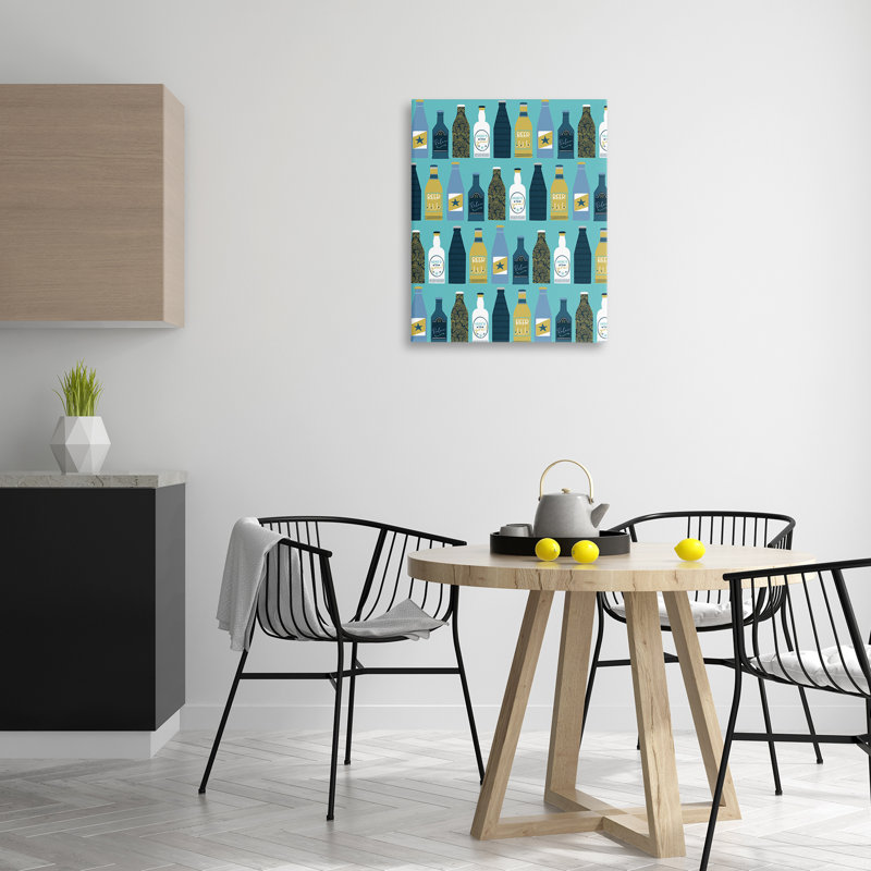  "Arranged Beer Bottles", art mural sur toile par Angela Nickeas, H 30 po x l 24 po