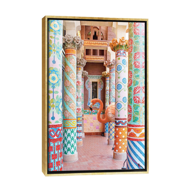 Reproduction de photo "Flamingo Flamingo" par Erin Summer, Toile encadrée d'or, Pas de tapis, H 26 po x l 18 po x P 1,5 po