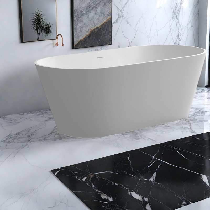 Baignoire profonde et bain tourbillon