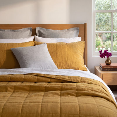 French Linen Quilt Set