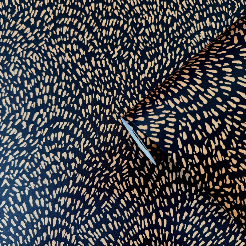 Zen 1000cm x 57cm Wallpaper Roll, Gold/Black