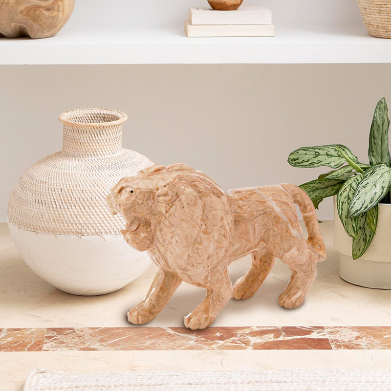 Figurine lion en marbre