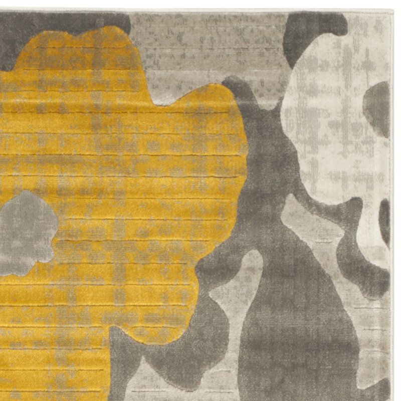 Gray Floral Reversible 4' x 6' Synthetic Rug