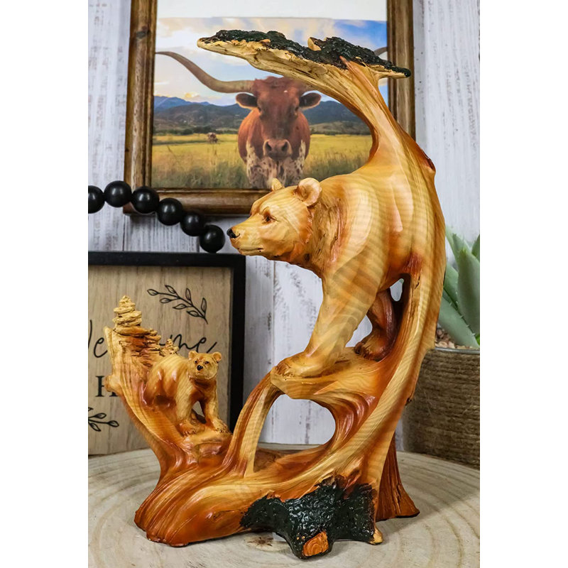 Figurines & Sculptures