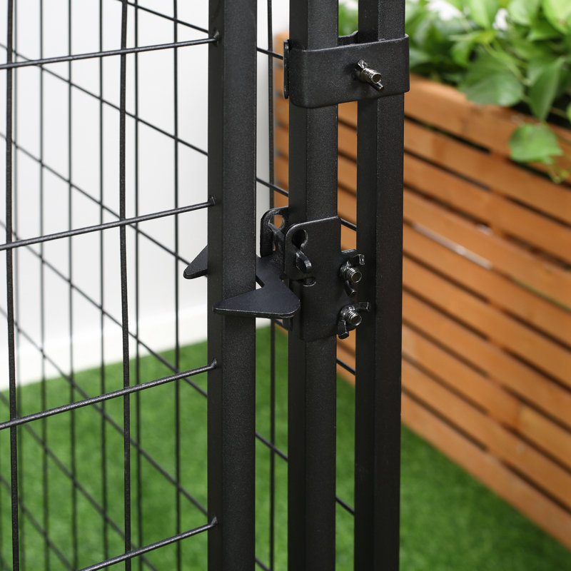 Lockable Dog House Kennel