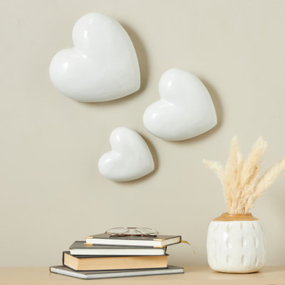 Cole And Grey Ceramic Slanted Heart Home Wall Decor With Varying Sizes