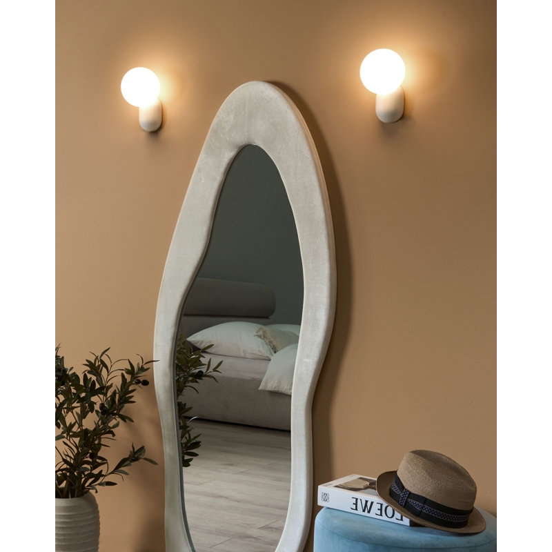 HELME Wall Sconce