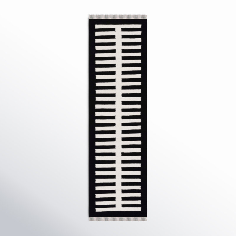 Delia Ivory/Black Area Rug, Tapis de couloir 2 pi 3 po x 8 pi