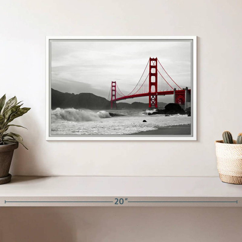 Golden Gate Bridge Beach, 13 po x 9 po, Cadre flottant blanc