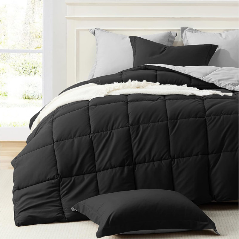 Homelike Moment Reversible Comforter Set - Lightweight All Season Down Alternative Comforter with Sham, Sage Green/Beige
