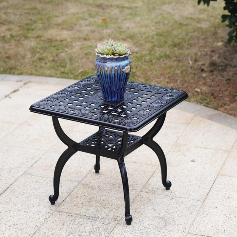 Table de conversation en aluminium Britteney