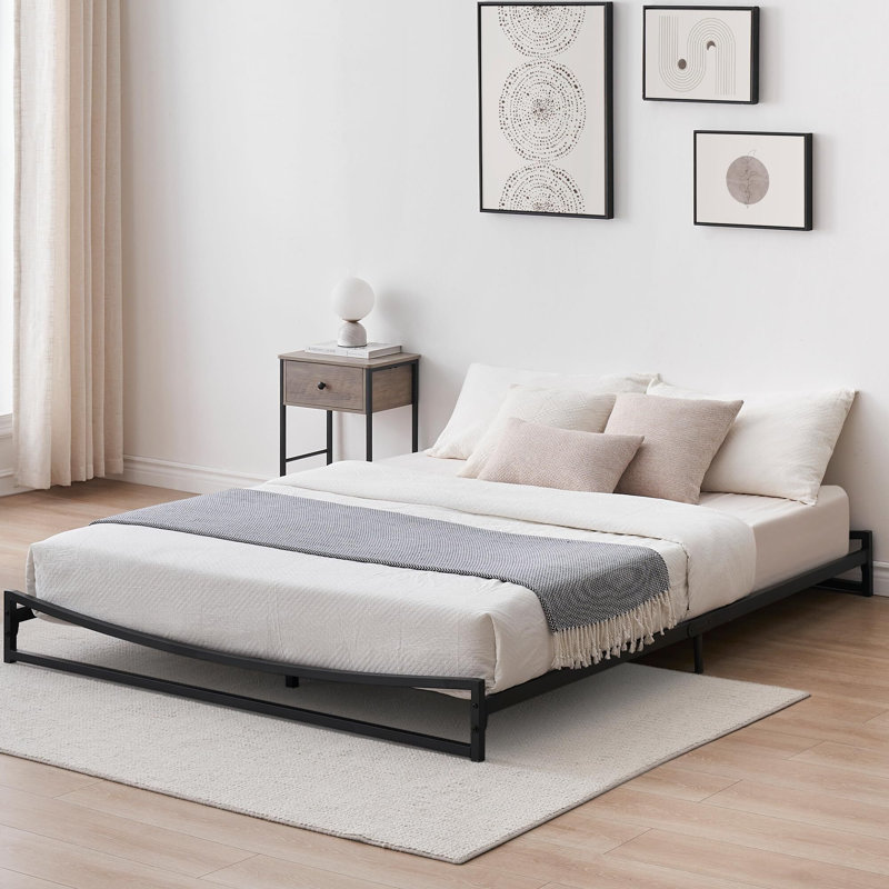 Disbrow Queen 15'' Platform Bed, Queen