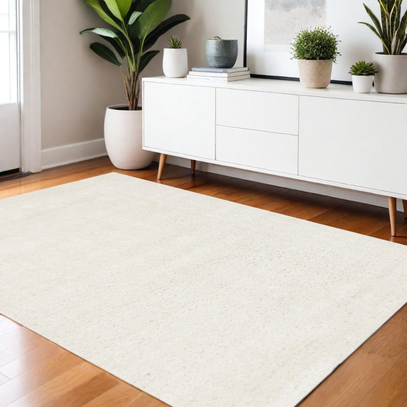 4' X 6' Cream Area Rug