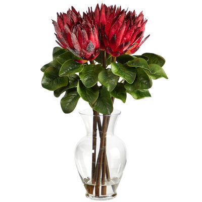 Arrangement floral très grand dans un vase
