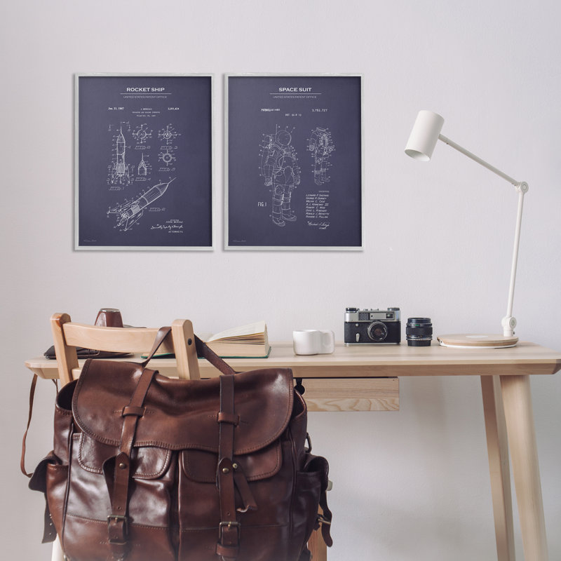 Ensemble de 2 fusées spatiales, ensemble de 2 giclées encadrées par Susan Ball, Estampe numérique Farmhouse