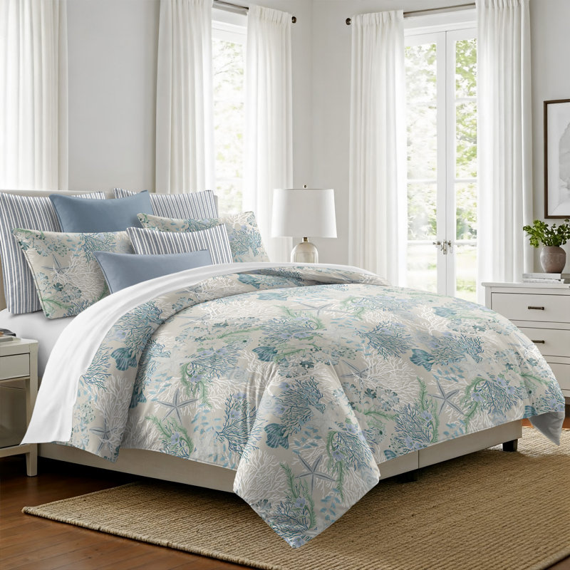 Under The Sea  Ocean Cotton Coverlet Set, King Coverlet + 7 Additional Pieces