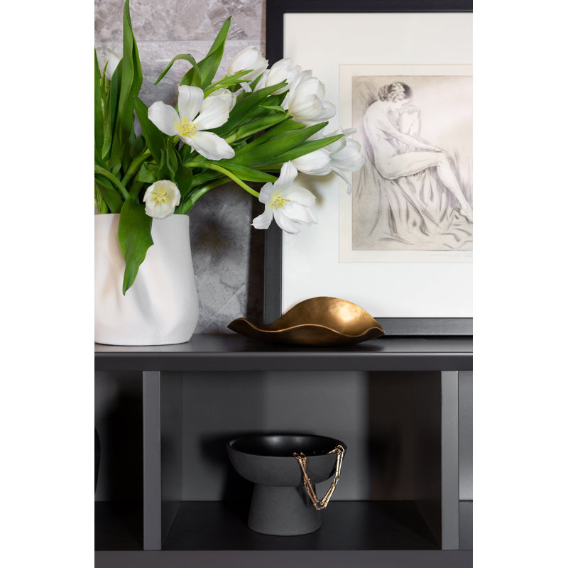 Jack Catchall, Raw Noir, Medium