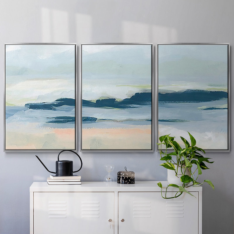 «Matala Coast I», reproduction sur toile 3 pièces, H 36 po x l 75 po x P 2 po, Argent