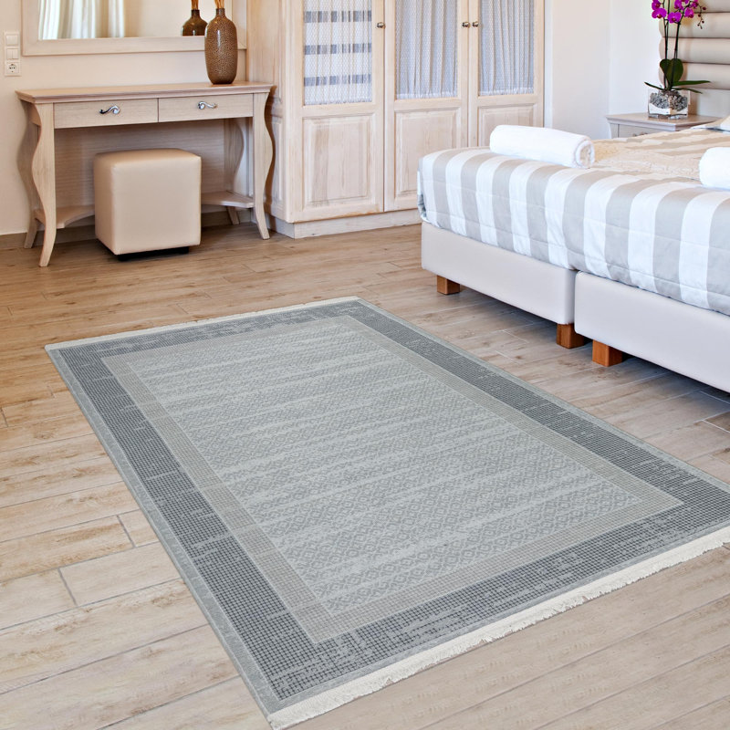 Royal Geometric Indoor Rug, Rectangle 5'3" x 7'