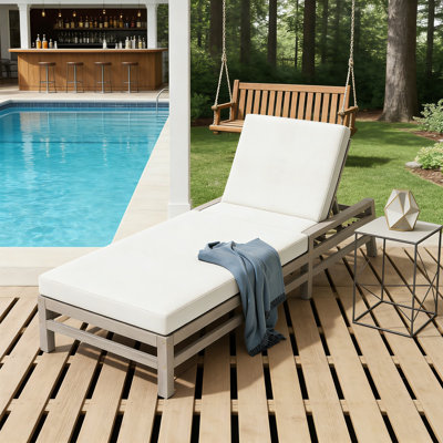Chaise longue d'extérieur inclinable avec coussin