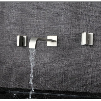 Robinet de salle de bain mural en nickel brossé avec poignées doubles carrées Juno Waterfall
