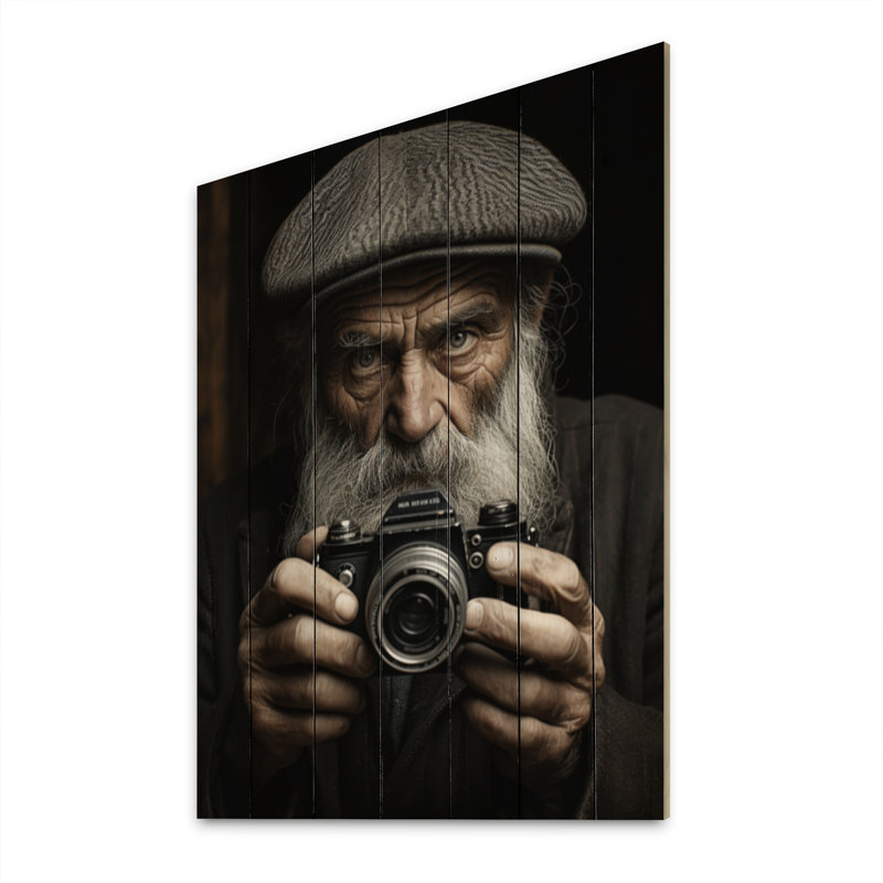 Portrait d'un homme en noir et blanc sur bois, H 40 po x l 30 po x P 0,78 po