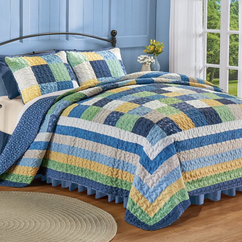 Adeline Reversible Oversized Patchwork Quilt, King Quilt