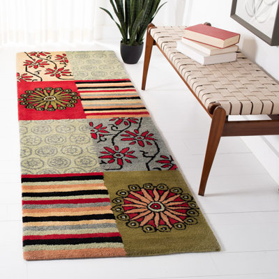 Soho Hand Tufted Wool And Viscose Floral Rug
