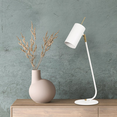 Lampe de table Kongsvinger, finition cuivre, 21,7 po x 10,6 po | Corps en métal, douille E27 (40 W maximum), câble de 78,7 po | Certifié IP20, parfait pour le salon, la chambre à coucher ou le bureau | Solution d'éclairage élégante et fonctionnelle