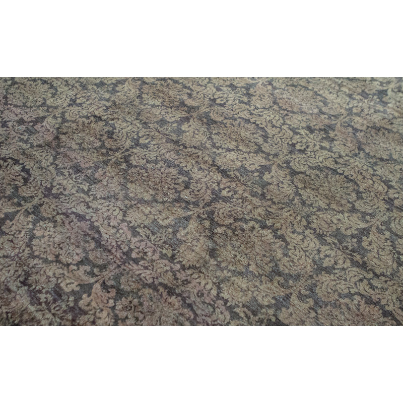 Hand Woven Wool Damask Area Rug