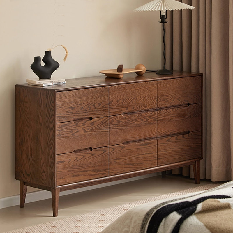 Armoire d'appoint en noyer massif