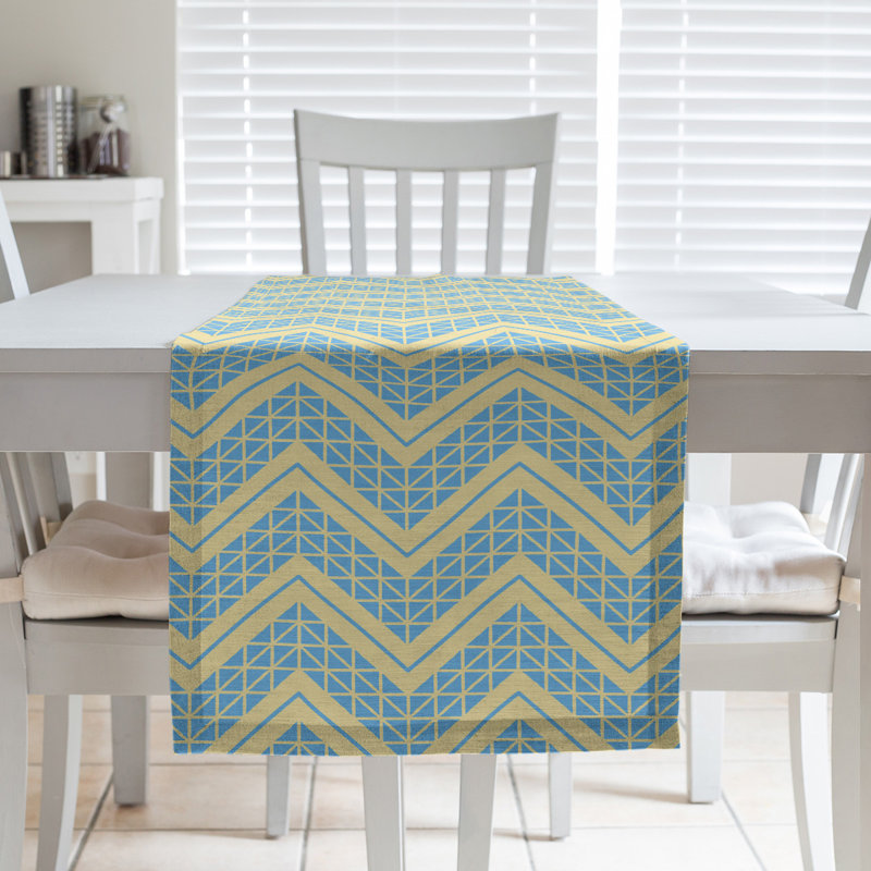 Chemin de table à chevrons à la main classic Stephenie, 16 po x 90 po, Jaune / bleu royal