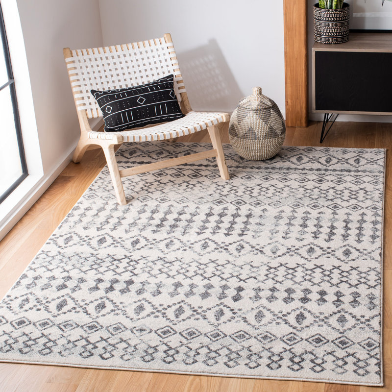 Oneridge Geometric Area Rug, Rectangle 183 x 274 cm