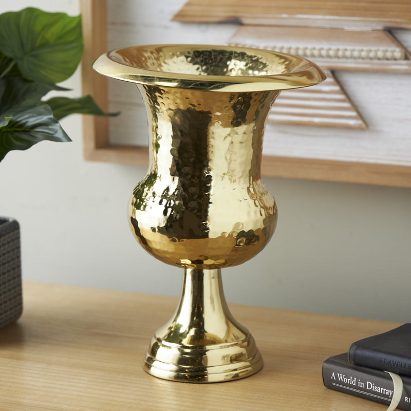 Vase décoratif en métal martelé Jerrae, H 13,05 po x l 9,25 po x P 9,20 po, Or