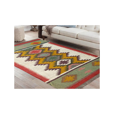 Laryan Rug